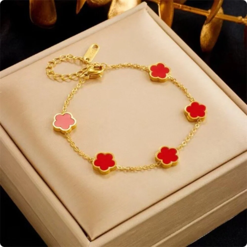 Zara Flower Mother Of Pearl Gold floral Baroque Artist Daisies Charm Bracelet